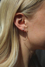 Load image into Gallery viewer, D-Hoop Earrings
