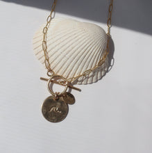 Load image into Gallery viewer, Pendant Inlet Necklace
